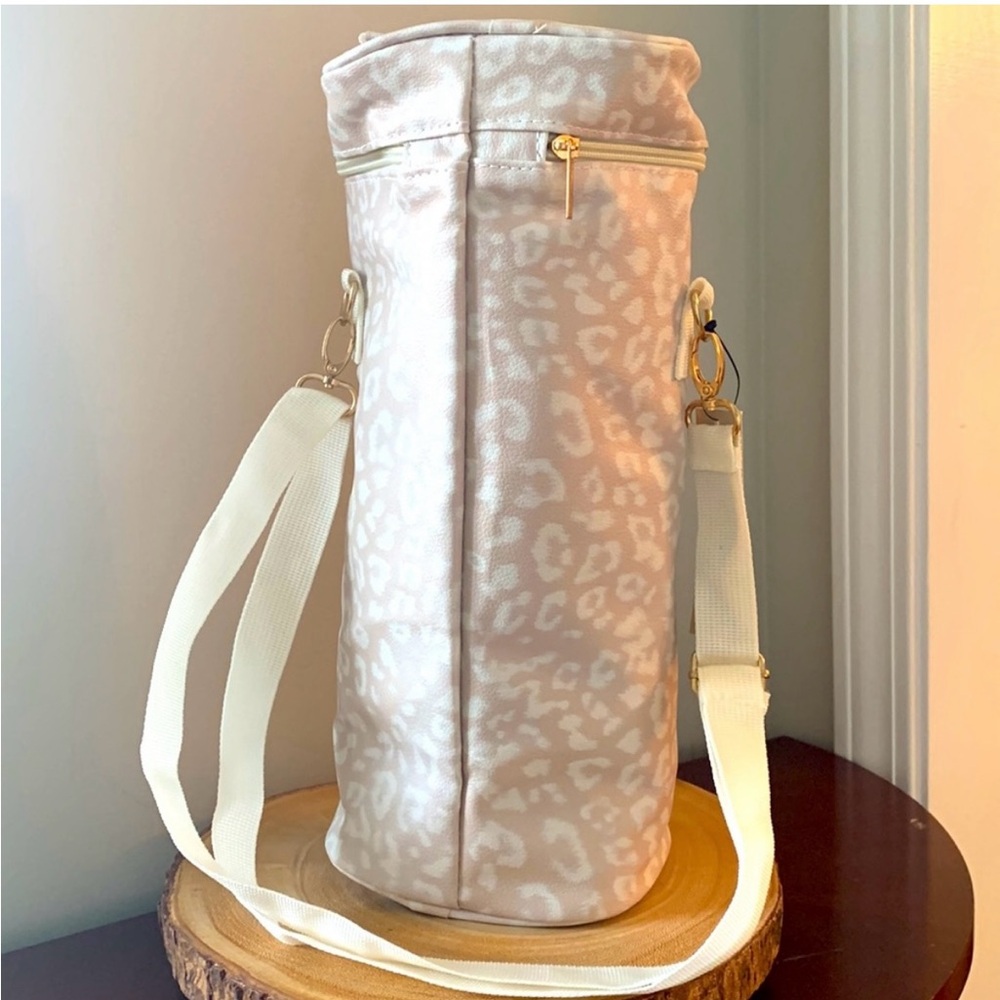 Chico’s White Leopard Wine Bag - NEW with tags!